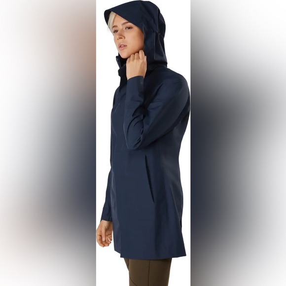 Arc’teryx Codetta Rain Shell Jacket (Navy) - Picture 2 of 10